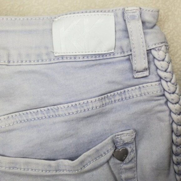 Kendall & Kylie Womens Denim Shorts SZ Jr. 5 High Rise Lavender Braided Raw Hem - Picture 7 of 7